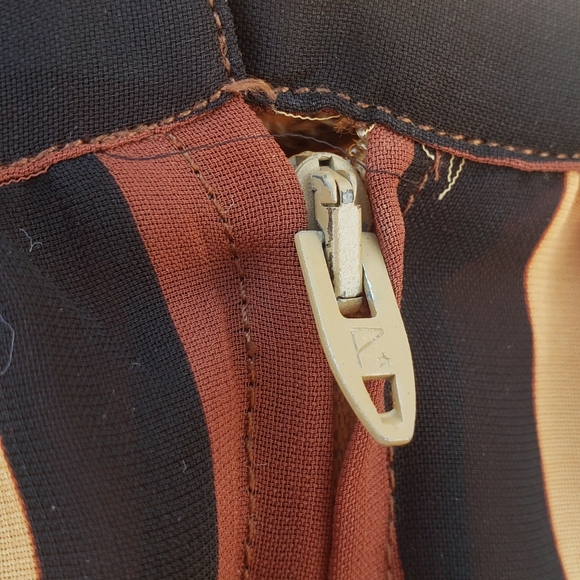 COPY - Vintage skirt and blouse outfit Italian - Picture 4 of 9